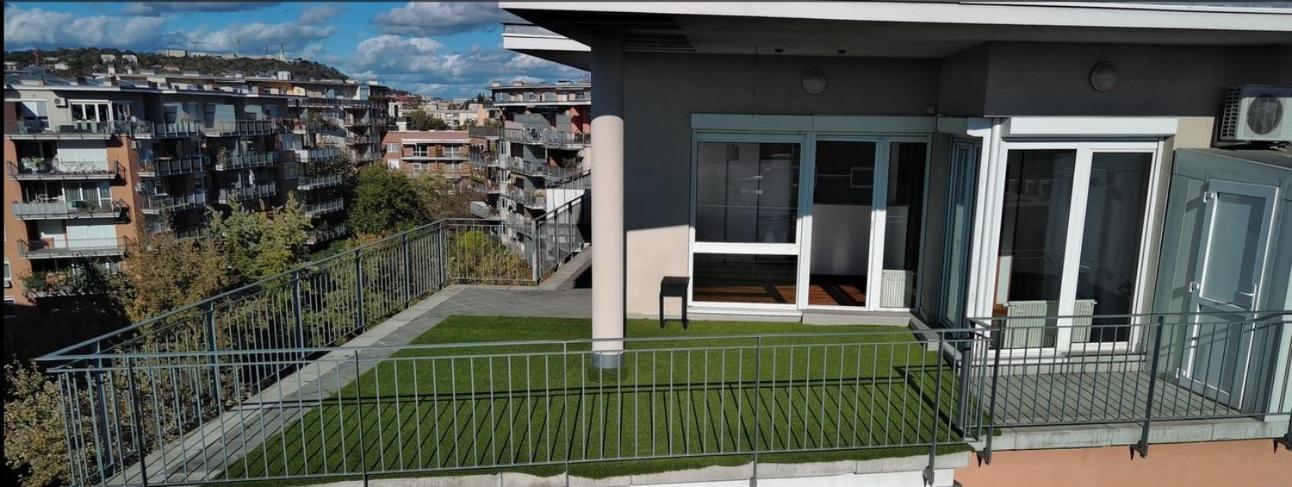 Penthouse Rooftop With Huge Sky Terrace Apartament Budapeszt